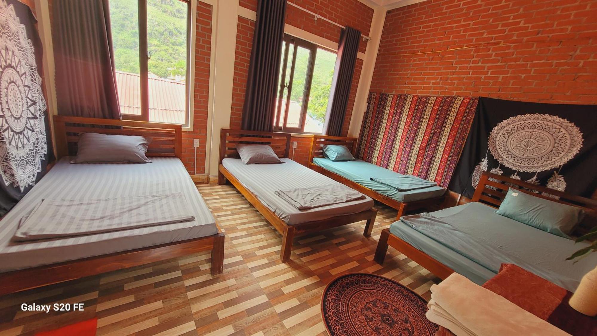 Homestay Du Gia View *