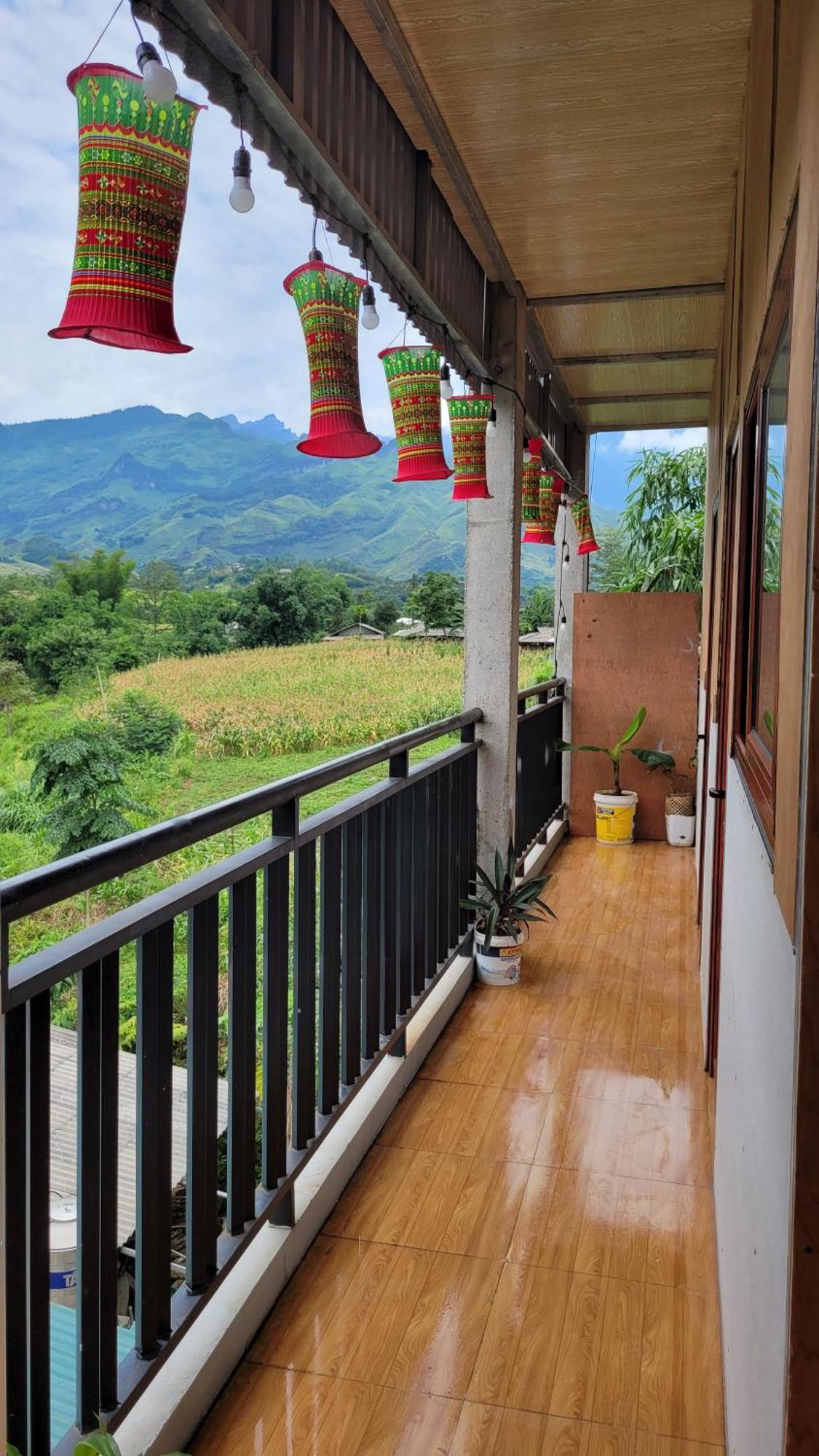 Du Gia View * Lang Cac