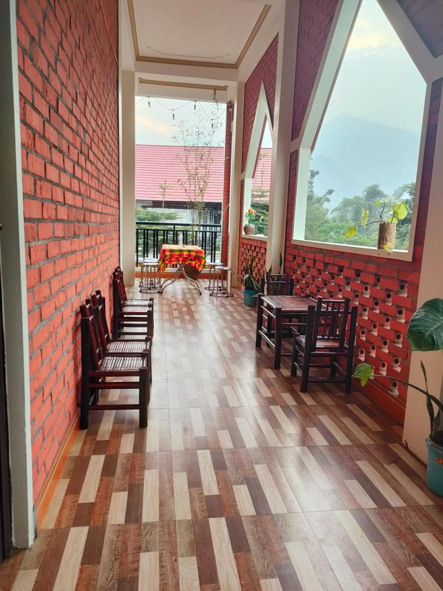 Du Gia View * Lang Cac